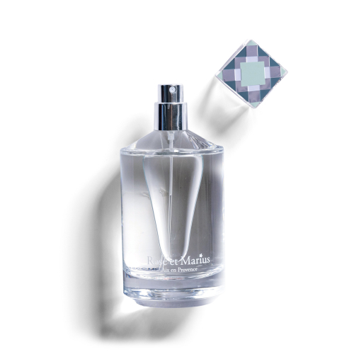 parfum spray home - A daydream in the water garden