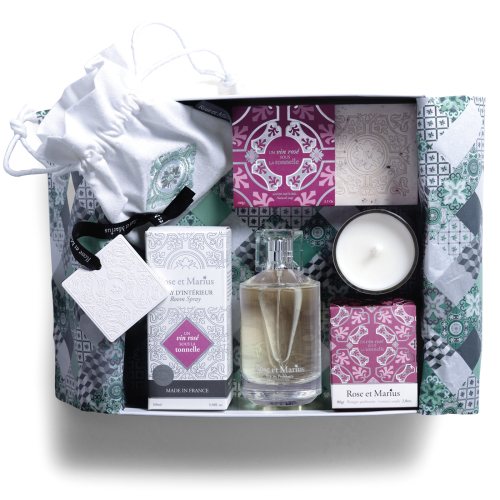 Rosé Wine House Gift Set