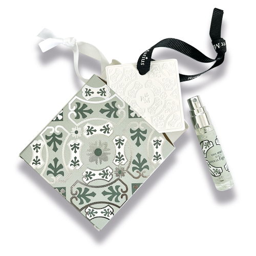 Gift box to hang on the Christmas tree - Fig Tree