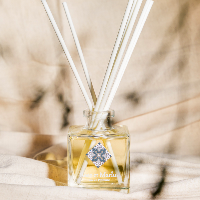 CREATE YOUR OWN CUSTOMISED HOME FRAGRANCE!