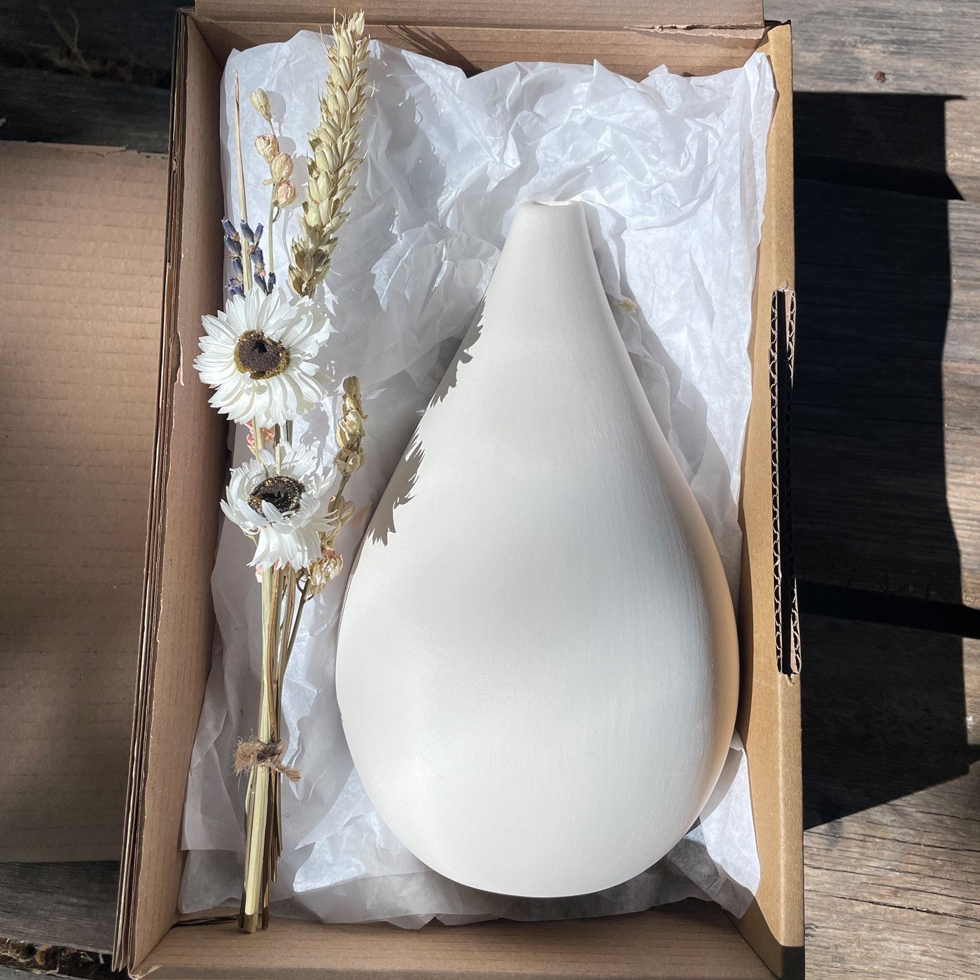 Rose et Marius 世界数量限定販売品 Limited Edition - Rose et Marius x Monochromic. White wall vase